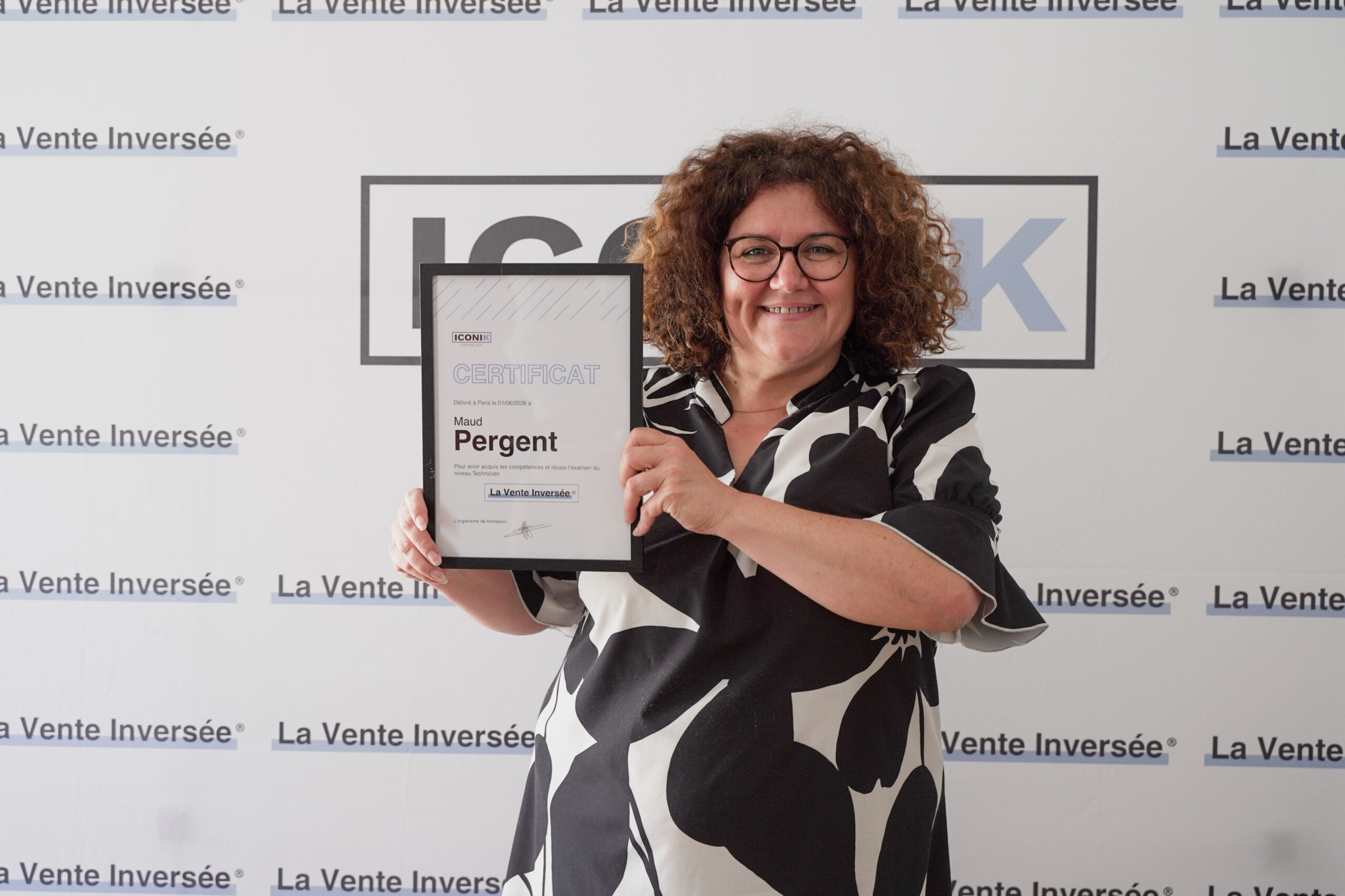 élève la vente inversée